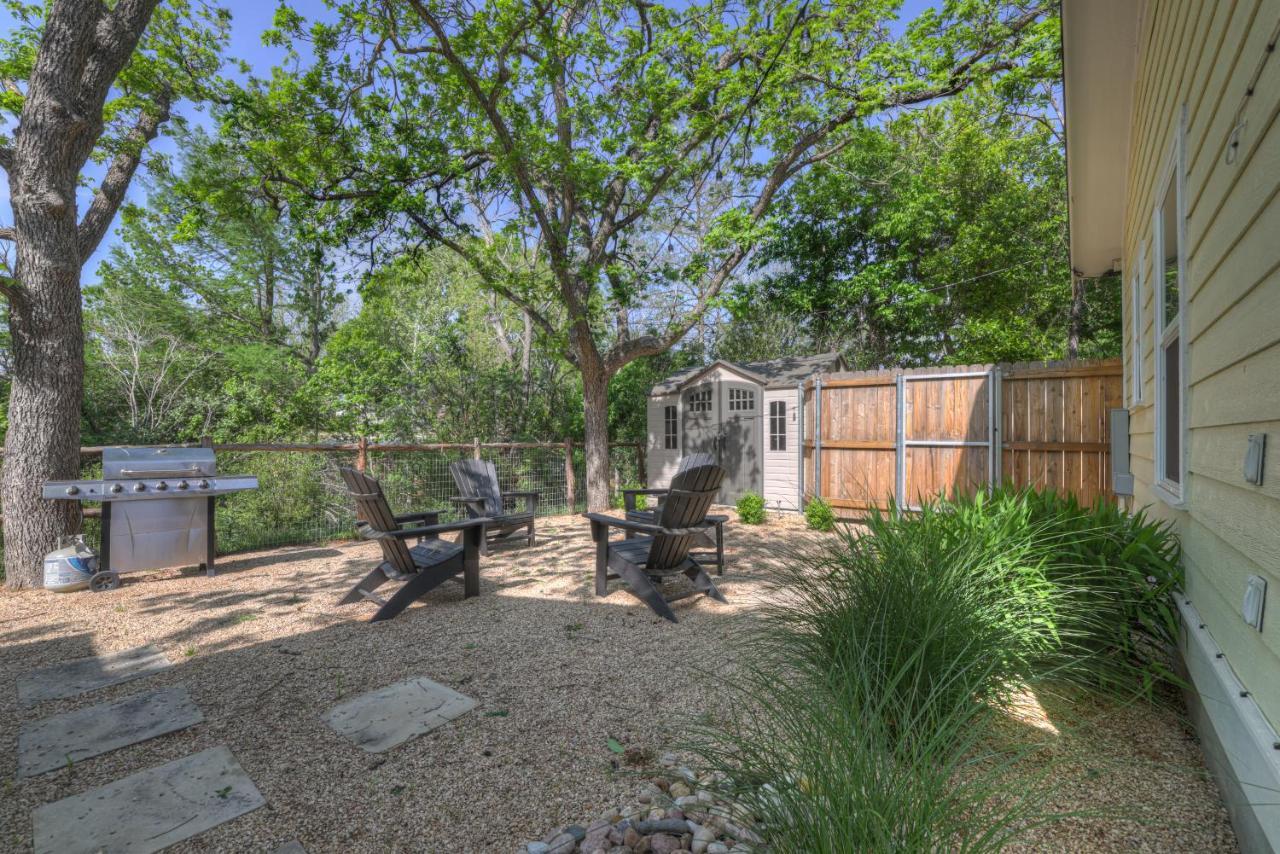 The Grove-C With Hot Tub - Walk To Main Street Villa Fredericksburg Exterior photo