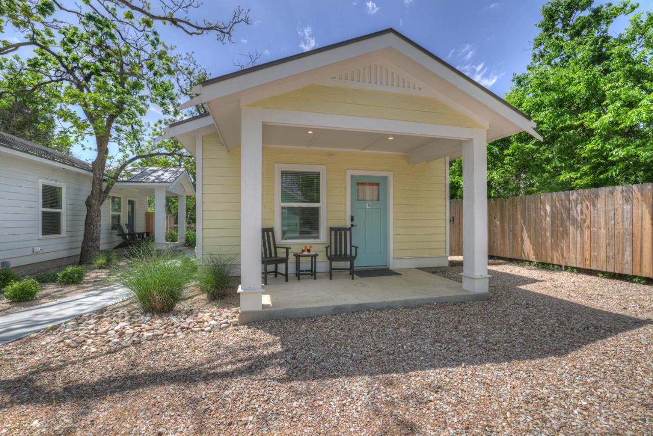 The Grove-C With Hot Tub - Walk To Main Street Villa Fredericksburg Exterior photo