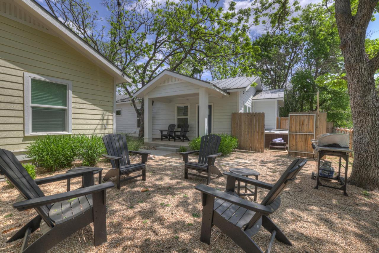 The Grove-C With Hot Tub - Walk To Main Street Villa Fredericksburg Exterior photo